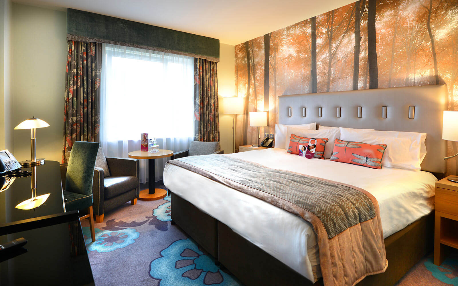 King Bed room in Crowne Plaza Dublin Airport